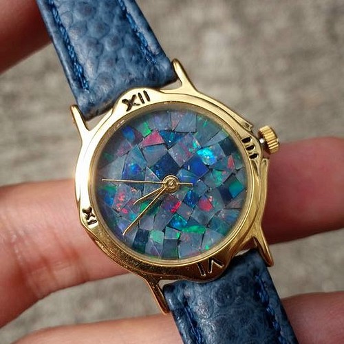 派手な 天然石 オパール Opal 腕時計 腕時計 Bear Wan 通販 Creema クリーマ ハンドメイド 手作り クラフト作品の販売サイト