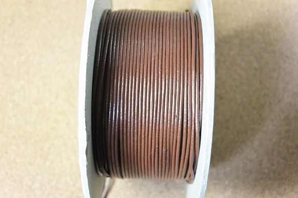 丸革紐 2mm×2m ブラウン 茶 革紐 レザーコード　 1枚目の画像