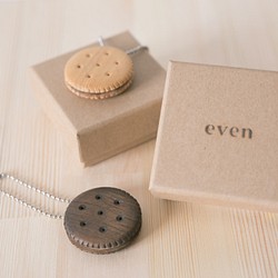 【even】cookie easy card-手工木製悠遊卡夾心餅乾／原味／禮物／吊飾 第1張的照片