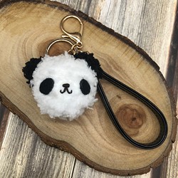 熊貓-毛線編織 動物鑰匙圈吊飾 手腕帶吊飾 第1張的照片