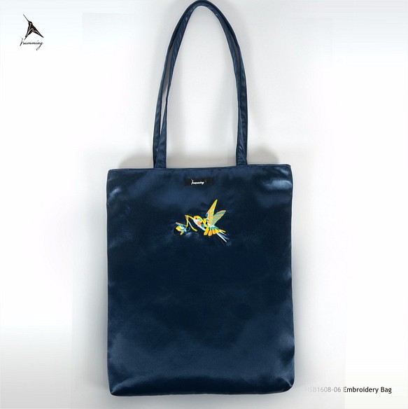 humming-送花禮的蜂鳥 Embroidery Bag 〈刺繡托特包〉寶石藍 第1張的照片