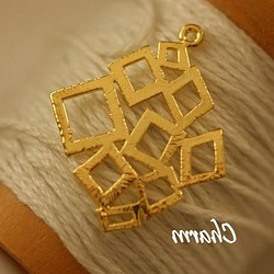 BM77メタルチャーム・K16GPゴールド・四角(10個)/pendant gold cube(10p) 1枚目の画像