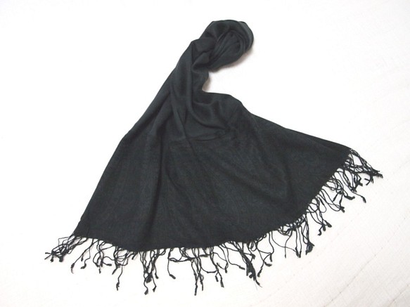 手織り シルクｘカシミア ストール カシミール ペイズリー　黒色 1枚目の画像
