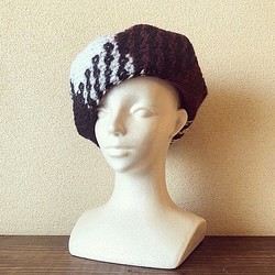 かわいい‼️カタチにこだわるベレー帽　モコモコ編み風　イタリアンウール　パープル 1枚目の画像