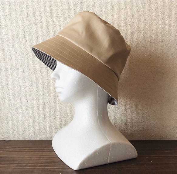 新作‼️ パリの女の子　キュートなツバの帽子 1枚目の画像