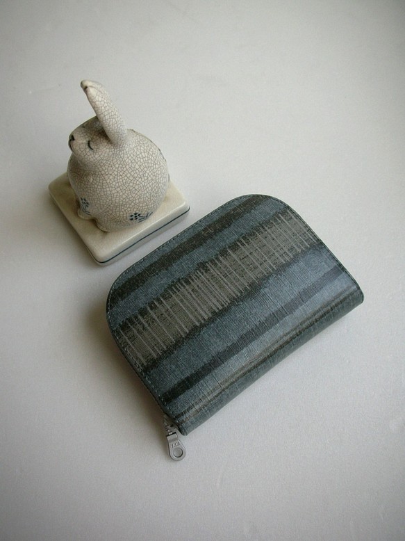 齊藤謠子灰藍條水彩暈染防水布-短夾/皮夾/零錢包/禮物 第1張的照片