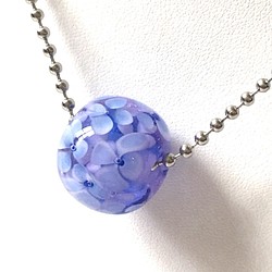 藍紫色繡球花琉璃珠項鍊 第1張的照片