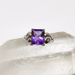 美石夢想曲．純銀切面紫水晶戒指（戒圍12.5） 第1張的照片