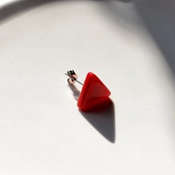 Triangle單耳耳環(紅blood） 第1張的照片