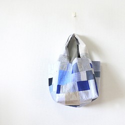 立方體手提包“Mizuiro” 第1張的照片