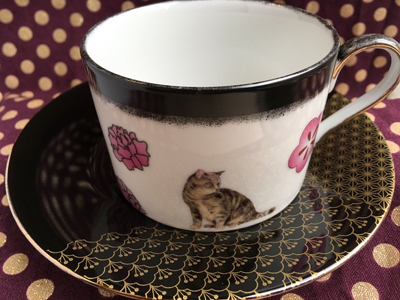 昭和レトロ猫のカップ&ソーサー(とらねこ) 1枚目の画像