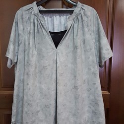 優秀軒愛手作~日本優質棉布  V領造型短罩衫 第1張的照片