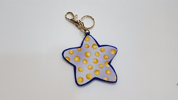 STAR 鑰匙圈吊飾 (療癒小物)  (二個一組特價 199) 第1張的照片