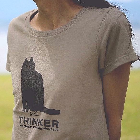 黒猫Tシャツ【半袖：シルバーグレー：XS（160）サイズ】 1枚目の画像