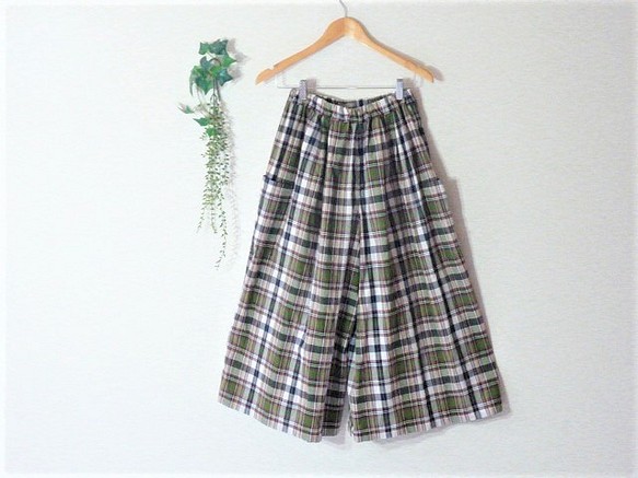 マドラスチェックのスカートみたいなワイドパンツ 1枚目の画像