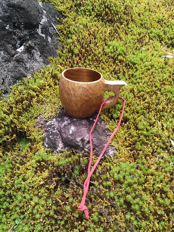 木のカップ（ホオ・かわいい小ぶりなサイズ） 1枚目の画像