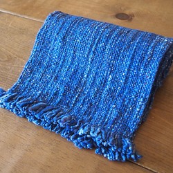 手工紡圍巾（藍色/平紋） 第1張的照片