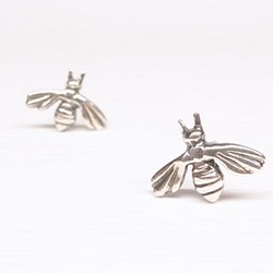 「Ermaoシルバー」[ハチ]─ビー小さなイヤリング（1ペア） 1枚目の画像