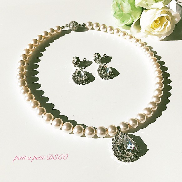 國內免費送貨婚禮項鍊和波光粼粼的大降珠寶施華洛世奇珍珠耳環 第1張的照片