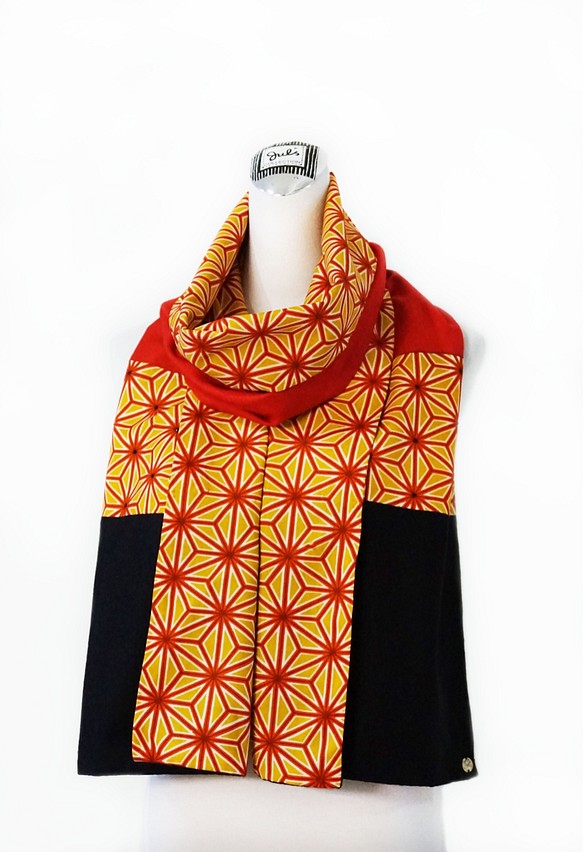 スカーフNo.232 *生命力的形狀*日本古董橘色麻葉紋黑色紅色撞色羊毛毛料圍巾 披肩 第1張的照片