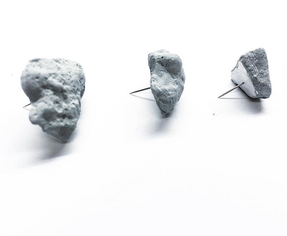 水泥小隕石圖釘/手工/一盒六顆/獨一無二 第1張的照片