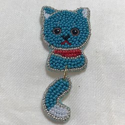しっぽブラブラ猫さんブローチ  ブルー 1枚目の画像
