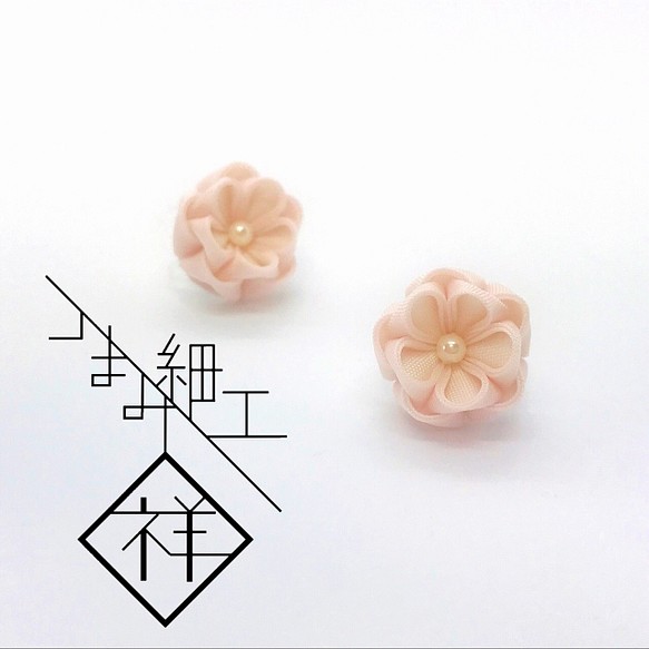 桜の耳飾り(小) 1枚目の画像