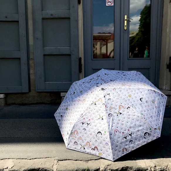蛋群 大雨傘 遮陽傘 第1張的照片