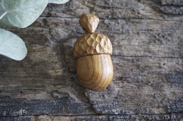 手刻木彫橡果。橡實 Acorn (柚木) - 木彫り woodcarving 古鳴木刻工作室 第1張的照片