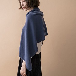 喀什米爾多變圍巾罩衫 - 愛麗絲藍 Cashmere knit stole - iris blue 第1張的照片