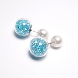 A Handmade 湖水藍水晶玻璃球配珍珠前後耳釘 第1張的照片