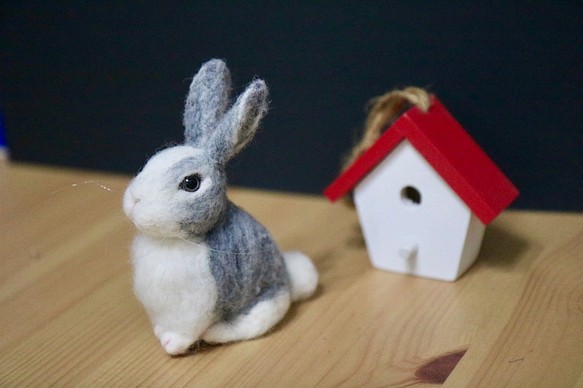 可愛兔子～羊毛氈手作 第1張的照片