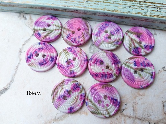 M706【18mm set 10pcs】紫色花園2孔鈕扣 第1張的照片