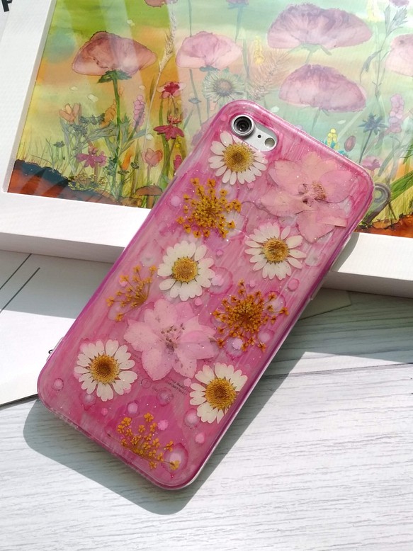 手作押花手機保護殼，適用於Apple iPhone 7/ 8，色彩與花，粉色 第1張的照片