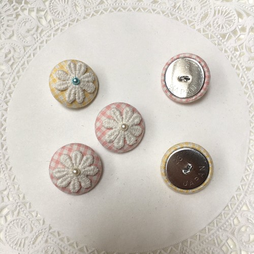 ５個組＊お花のくるみボタン(２.３㎝) ボタン YUKI 通販｜Creema 