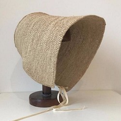 【受注製作】自然素材の手編み帽子2色　ラフィア風 1枚目の画像