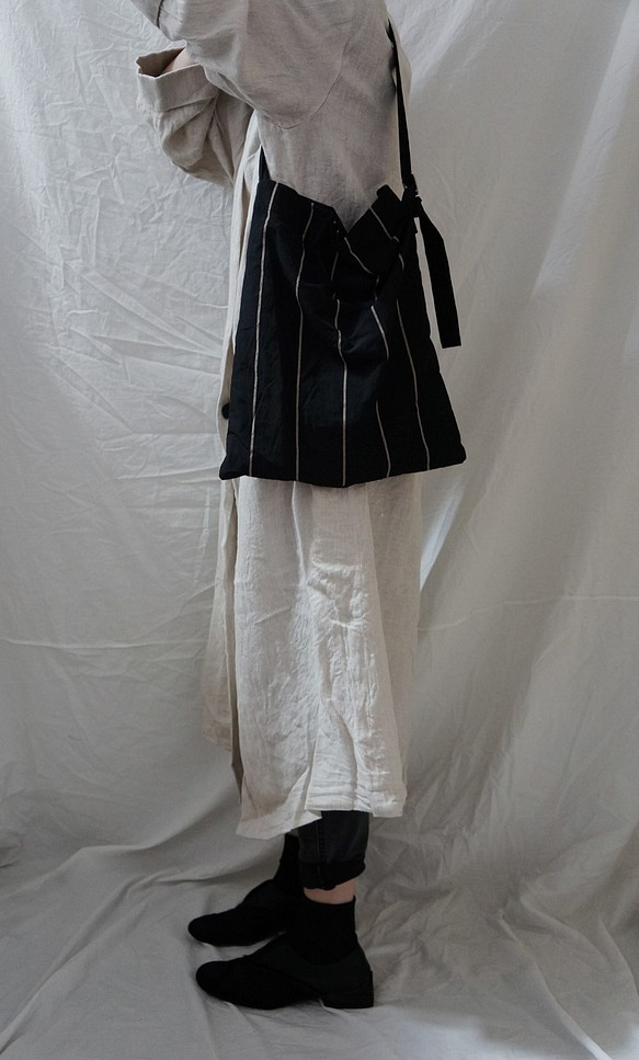 #308 tote bag  STRIPE&BLACK 條紋黑色拼接單肩包 第1張的照片