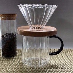 耐熱ガラスのコーヒーサーバー 4（サーバー&ドリッパーセット） 1枚目の画像