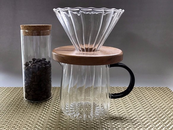 耐熱ガラスのコーヒーサーバー 4（サーバー&ドリッパーセット） 1枚目の画像
