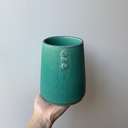 《送料無料 》青銅釉 ボタン付き花瓶 1枚目の画像