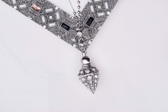 純粋なダイヤモンドミニ香水瓶のネックレス（シルバー）のネーヴジュエリー 1枚目の画像