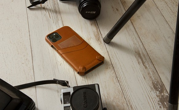 iPhone 12 Pro MAX 極簡系列經典款皮革保護套 - 古銅棕 第1張的照片