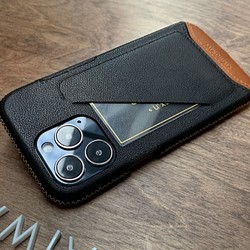 iPhone 13ProMax 極簡系列全包覆皮革保護套 - 碳黑 第1張的照片