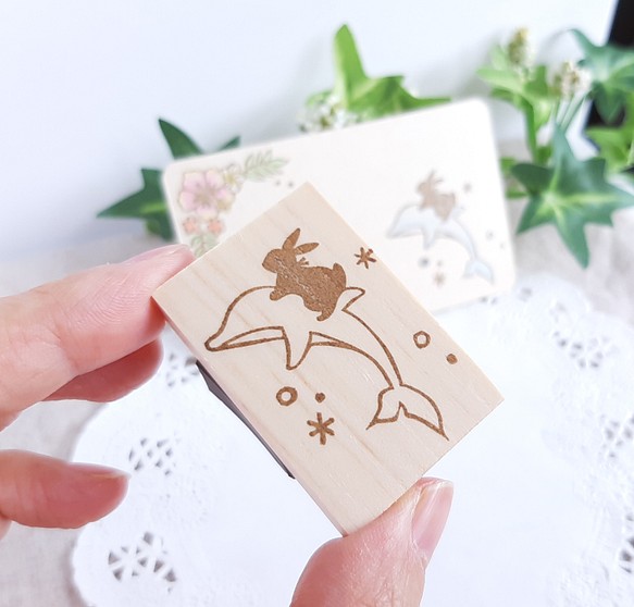 [夏季郵票]海豚和兔子郵票 第1張的照片