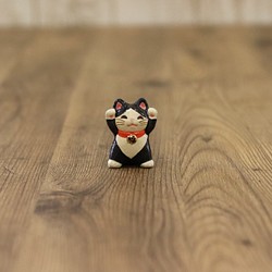 受注生産【チビ】陶器の福々招き猫　ハチ 1枚目の画像