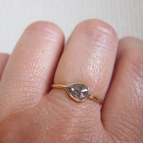 ペアシェイプグレーダイヤモンド リング 指輪・リング hiroe jewelry 