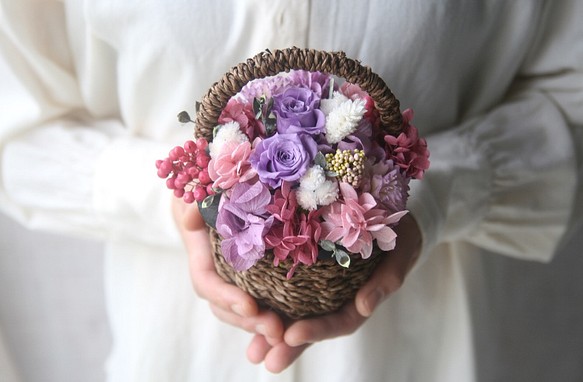 [5日以内発送] Flower basket Purple carnation -purple- (S) 1枚目の画像