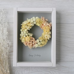 メッセージ入り 壁掛けフレーム wreath -Cream Yellow- 1枚目の画像