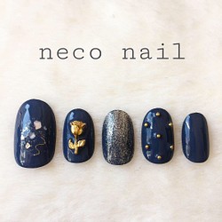 neco nail No.58 ネイビー 薔薇 レトロネイル♡ ショートオーバル 1枚目の画像