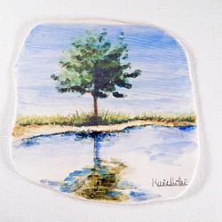 陶板画 “湖畔に映る樹木”-下絵付けによる風景画 1枚目の画像